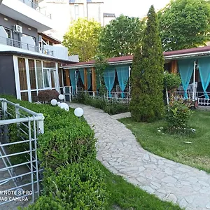 Danita & Diva Restaurant Bbq&pool Bar Daire Varna