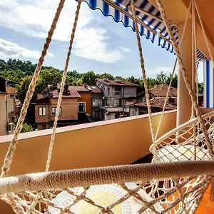 Terrace - Three Bedrooms Center Appartement